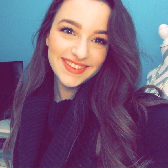 Meet your Posher, Samantha - Picture 1 of 1